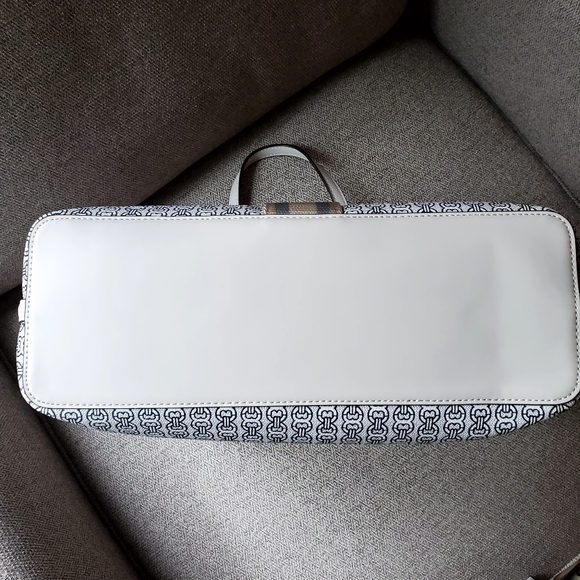 Tory Burch Gemini Link Coated Canvas Small Tote in New Ivory - Picture 9 of 15